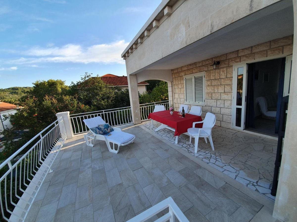 Villa Hela Lumbarda Exterior foto