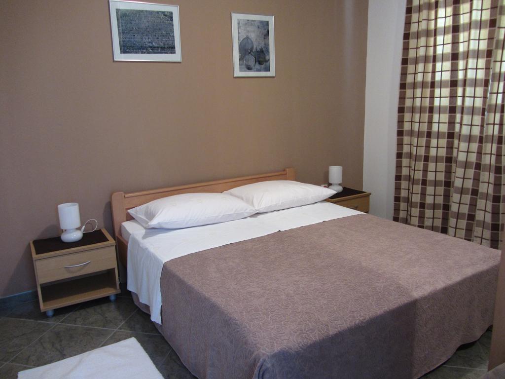 Villa Hela Lumbarda Zimmer foto